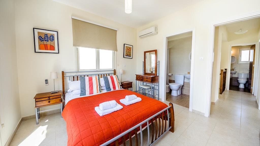 Kapparis Holiday Villa 018 Протарас Номер фото